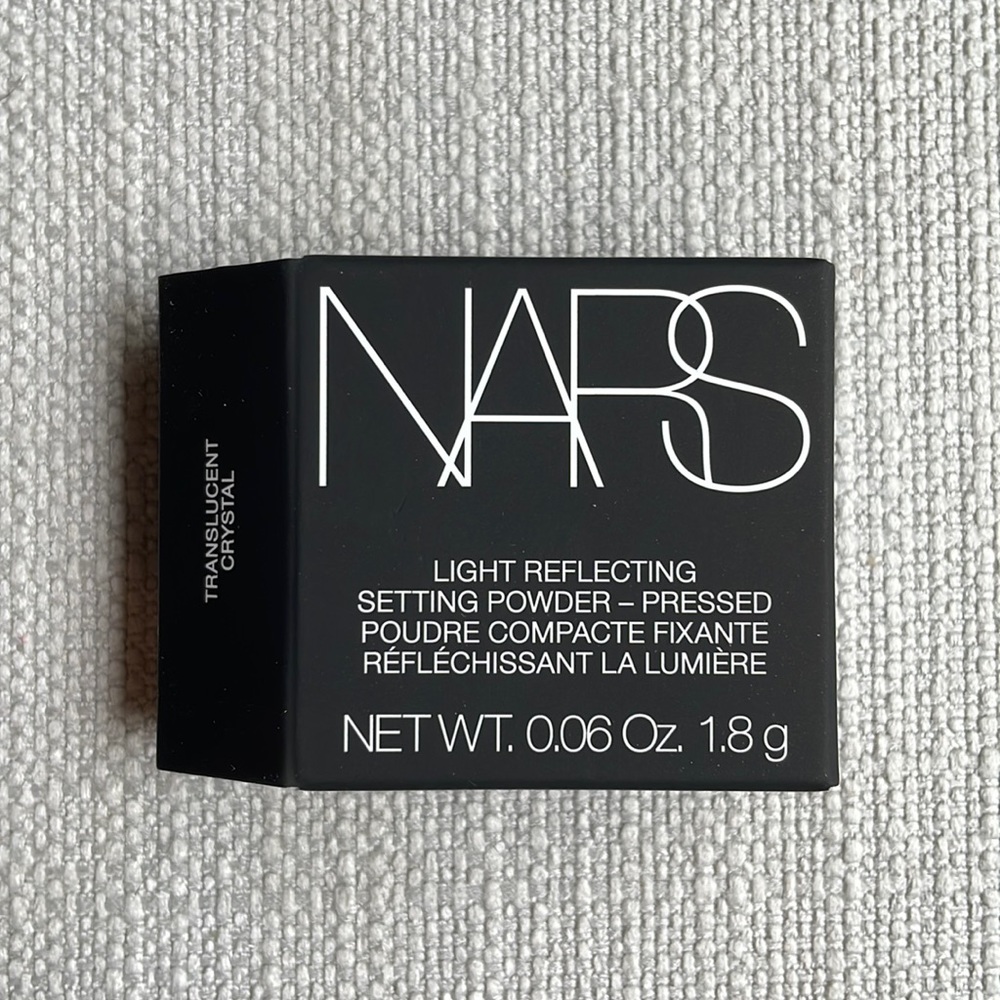 NARS Light Reflecting Setting Powder 1.8g - micro-sized- translucent crystal - Picture 3 of 9